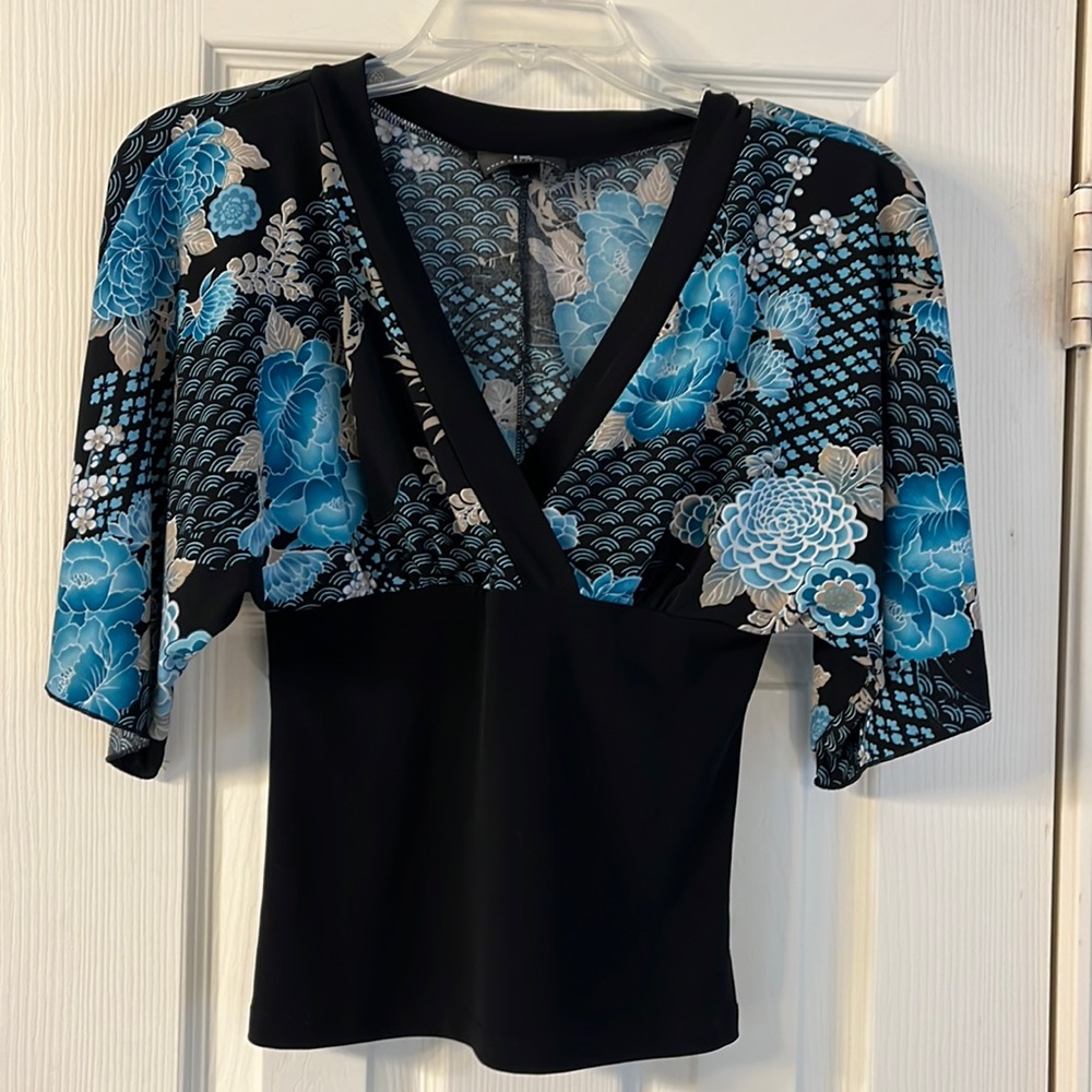 Cute comfortable blouse